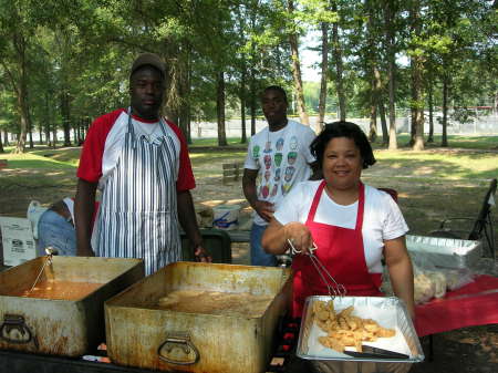 Corey and Rita Willis fed us all (YUM!)