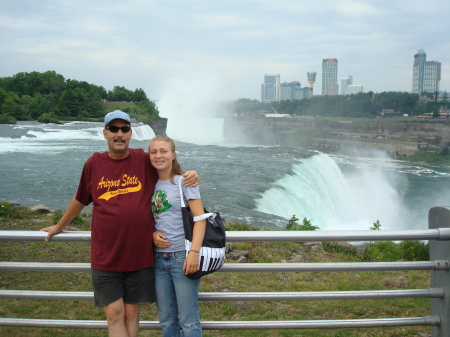 Niagara Falls 2007 w/ daughter