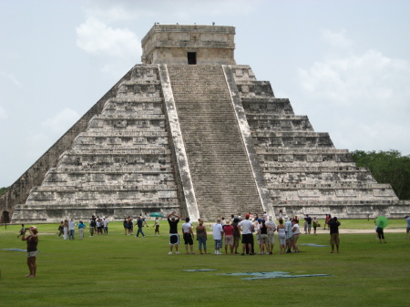 The main pyramid at Chichen Itza
