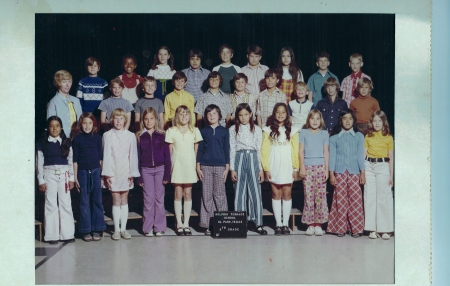 1973-1974 5th Grade-Miss Connell