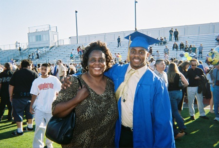 Akili's graduation (2004)