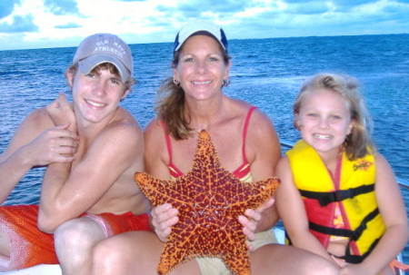 COLE & KENZI( MY KIDDOES) & LJ IN THE KEYS