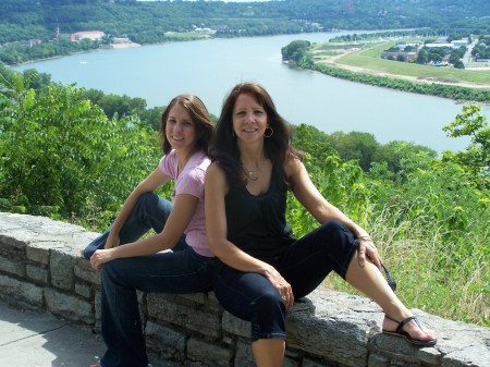 Mary Ann with oldest daughter Tiffany, 2008