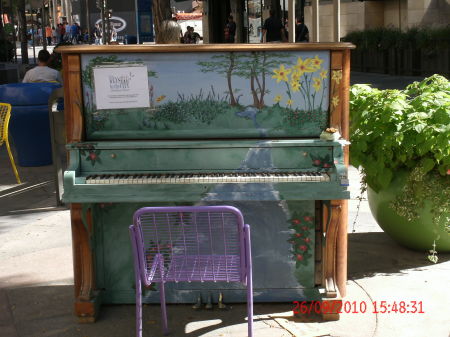 Steven Lister's album, 16th st pianos