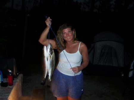 Ace Fisherwoman.... Look quick no Makeup.