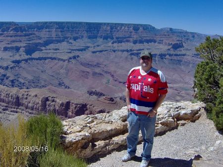 caps fan at the canyon