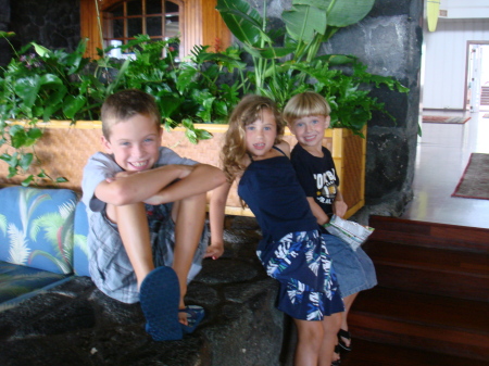 The three kids at the Kona Inn