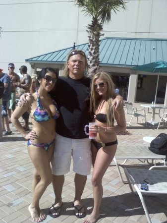 Partying w/The Bad Girl's - Spring Break 2011