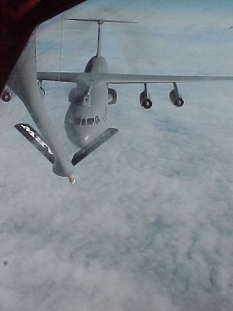C-17 Being Refueled 02