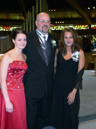 My husband Rod and his two girls, Jen & Kristi