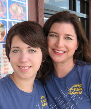 2007 Tracy & daughter Reiley at 16