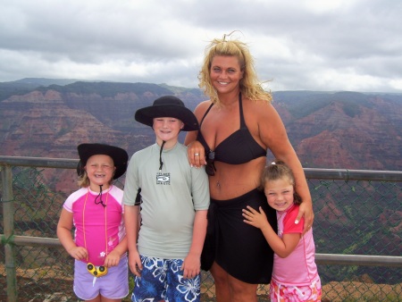 my kids and i in Hawaii July 08