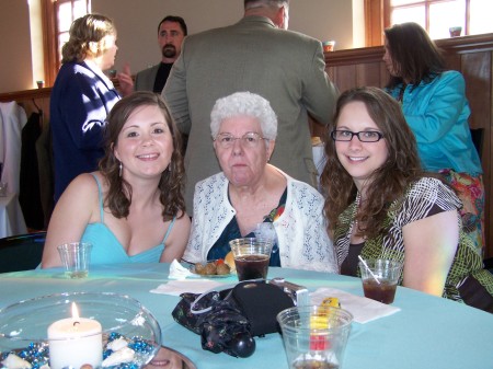 Sarah,Grandma,Beth