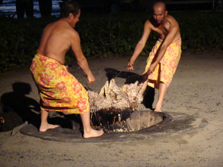 Taking the pig out of the pit at Lauo