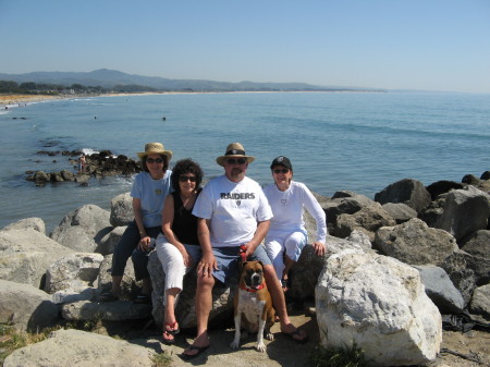 Half Moon Bay with sister-in-laws,and my Wife