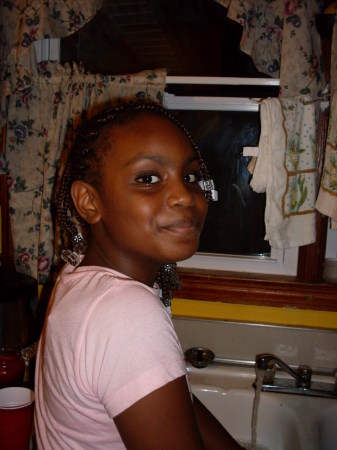 Ayanna doing dishes