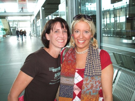 ashleigh & paige, friend from TCU in Bordeaux