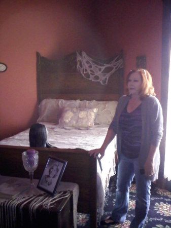 Sandra McKee in Marilyn's room