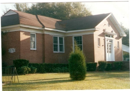 Fruitland Park School as City Hall