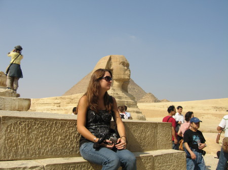 Daughter's resemblance to Sphinx