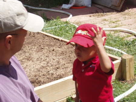 May 08 In the Garden w/Daddy