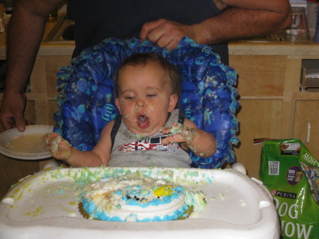 Kaleb eating his birthday cake