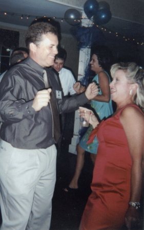 Bob and Janie dancing