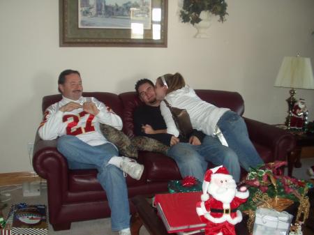Christmas 06 - Dad, Chris and Carly