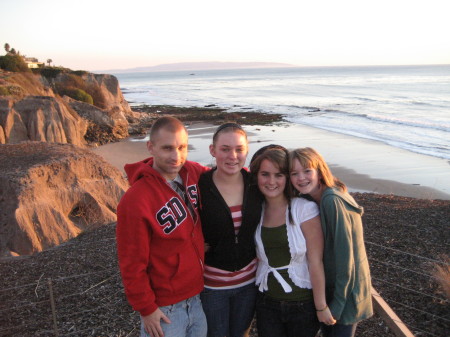 Johnny, Janice, Kelsey and Heather (Dec '07)