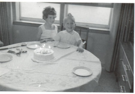 6-61 jordan bublick 4th birthday cake with sue