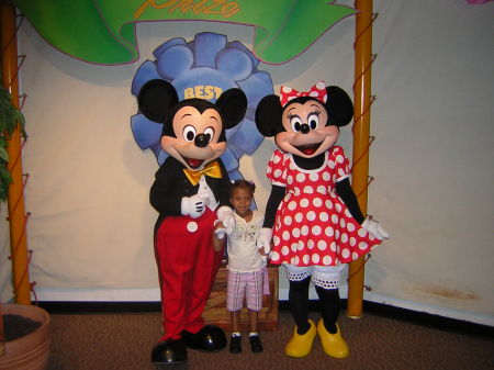 Mickey, Minnie and Dia