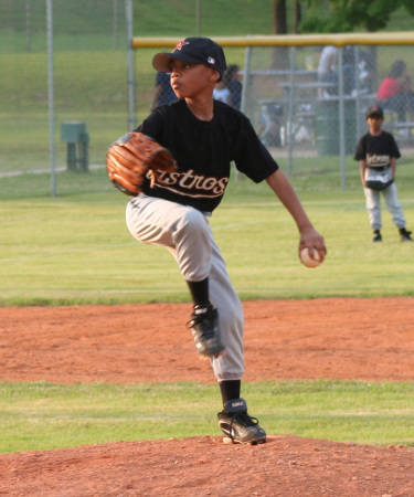 Bruce Jr. pitching