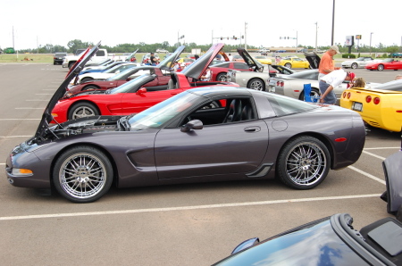 Riverwind Corvette Show