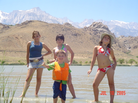 Charlies Angels in Lone Pine