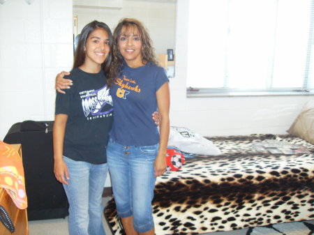 w/Deanna in her dorm room