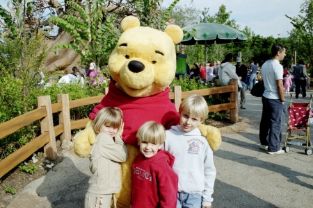 3 kids and a pooh