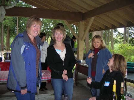 Laurie M, Debbie S, Lori G, Amy G