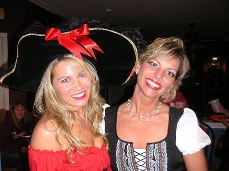 Jenn & Steph, Halloween