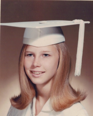 Lynn Haynes' Classmates profile album