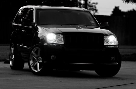 SRT8