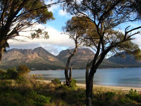 Tasmania (off south coast of Aust)