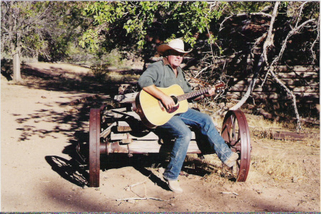 guitar on wagon axil