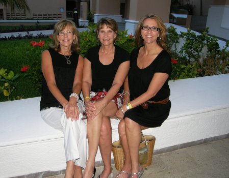 Shupp women...Tina, Tracey & Dana