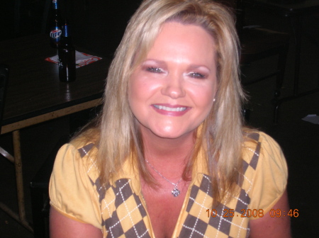 Nancy Woods's Classmates® Profile Photo