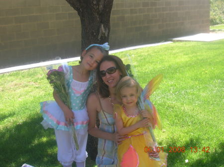 makenna and maddie dance recital 08 024