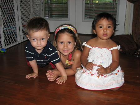 Emma & Ryan w/ cousin Marietta