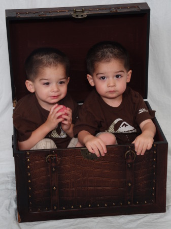 RAMON JR AND JESSE AT 2 YEARS
