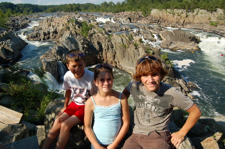 Great Falls Park, my kiddos