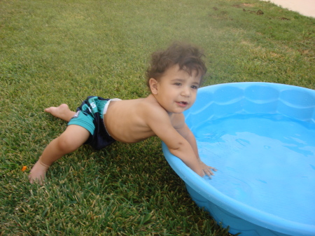 Gianni loves to swim!
