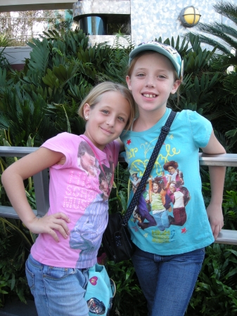 Deanna & Lizzy at Disney
